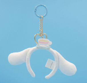 玉桂狗頭箍吊飾